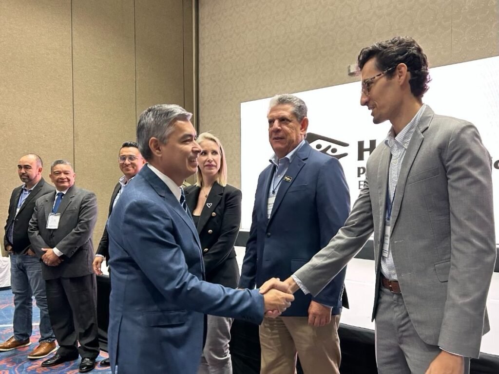 b1c2b882 3f08 4be7 ab4d fd549493b281 1