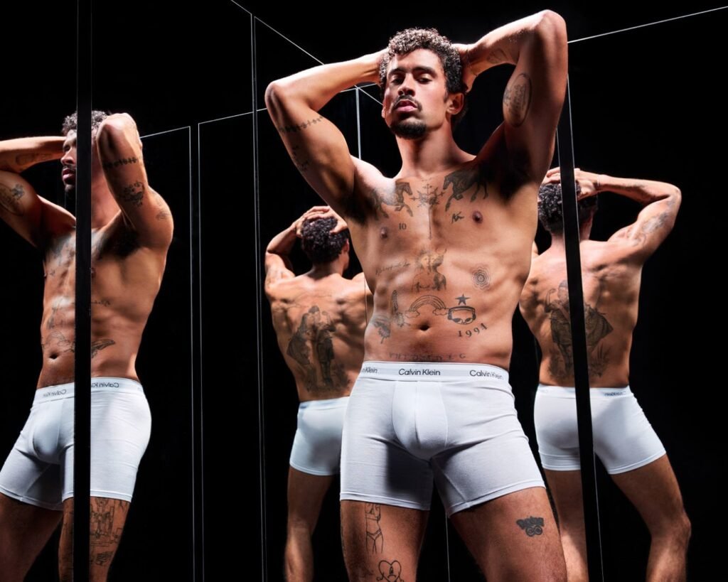 sp25-bad-bunny-pr-no-logo-7-67d897fe3b45e