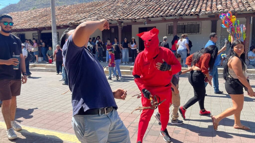 489221230 1285652323168966 2883063498159225036 n