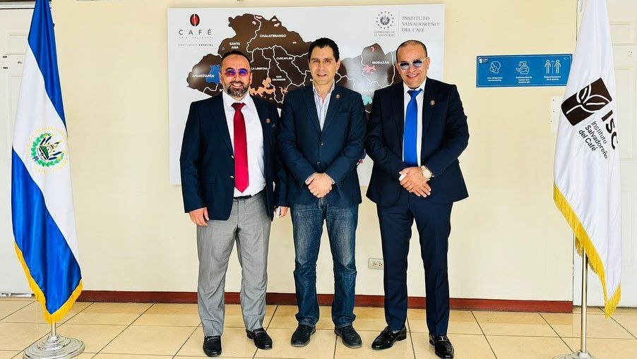 El Salvador inicia exportación de café a Marruecos. 1 Go8P0vWXQAAhsLE