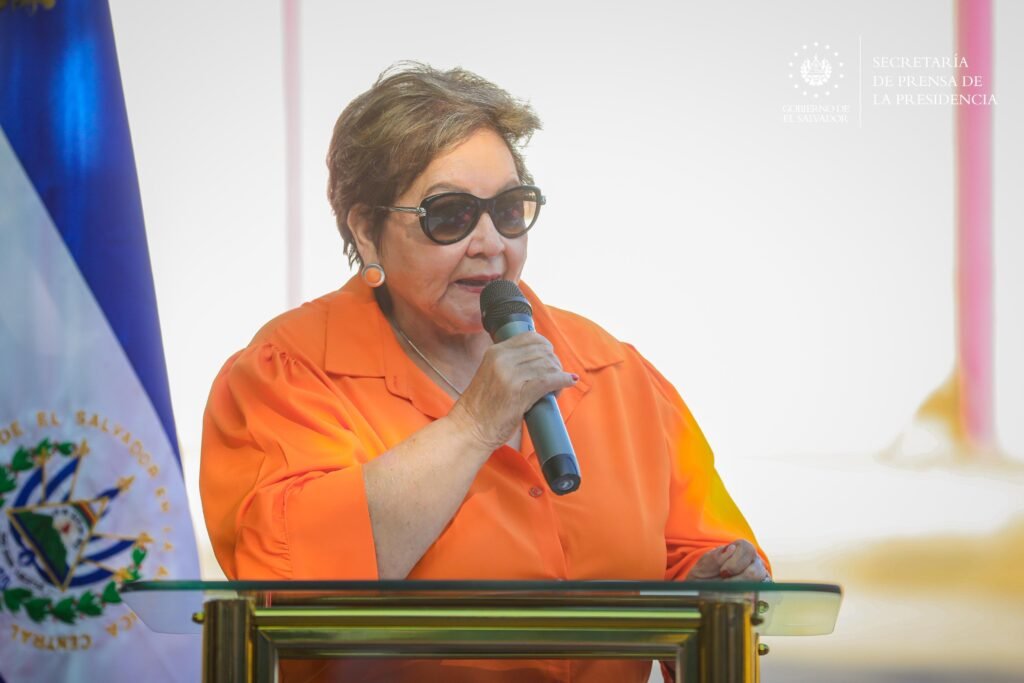 Secretaria de Innovación instaló el servicio de internet en el distrito de Huizúcar, en La Libertad Este. 3 b95c4cb9 bf4e 4567 9e0d e6c20558d560