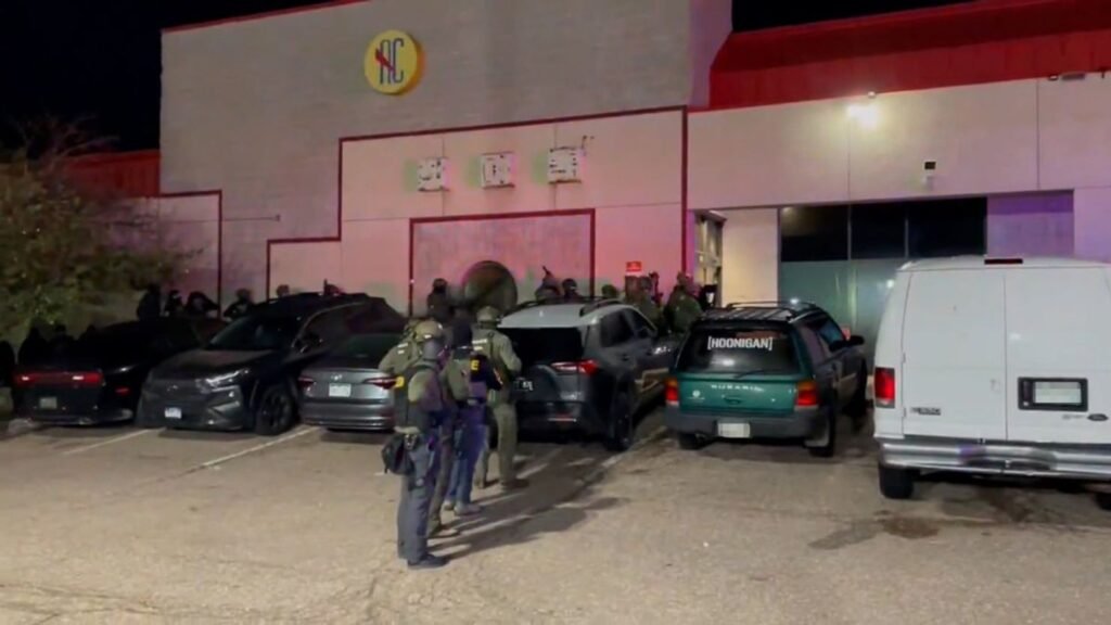 still 21577267 1883 9550000000002 still 20250427151844987