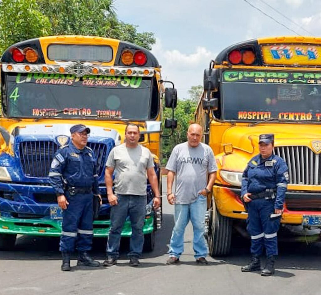 Dos motoristas de la Ruta 4 arrestados tras pelea en Santa Ana 2 498015715 1103908151770870 5884976961072795724 n