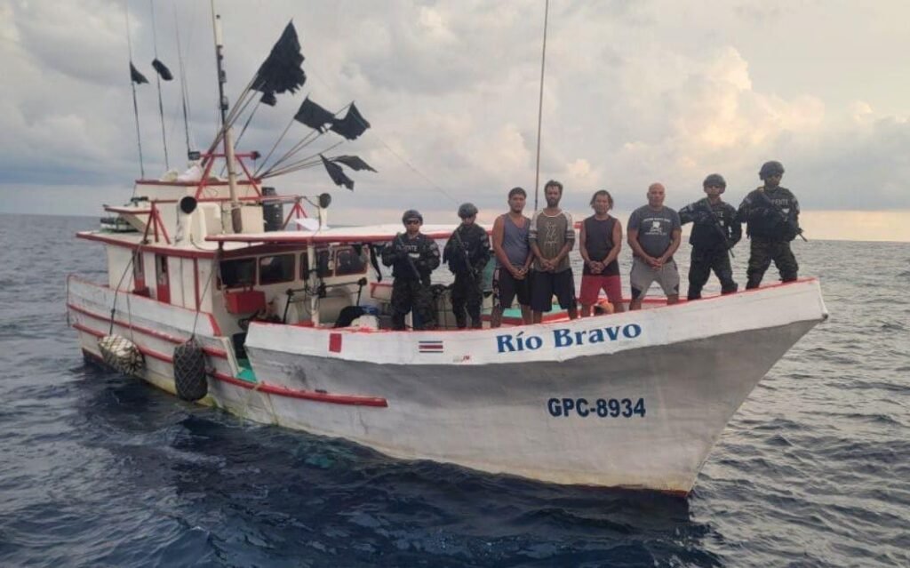 El presidente Nayib Bukele informó de otra incautación de droga en altamar. 1 GqT0X8fW8AAvZZy