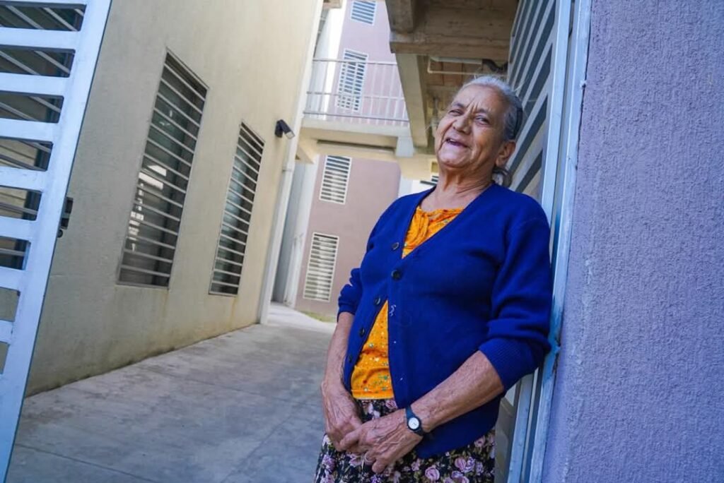 Ministerio de Vivienda se reunió con familias pertenecientes a la cooperativa ACOV-UVD. 5 GrQ2FO5WAAEfS3O