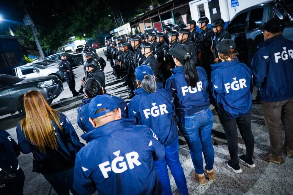 Desarticulan estructura que comercializaba droga en varios puntos del país 6 WhatsApp Image 2025 05 07 at 02.49.00 2