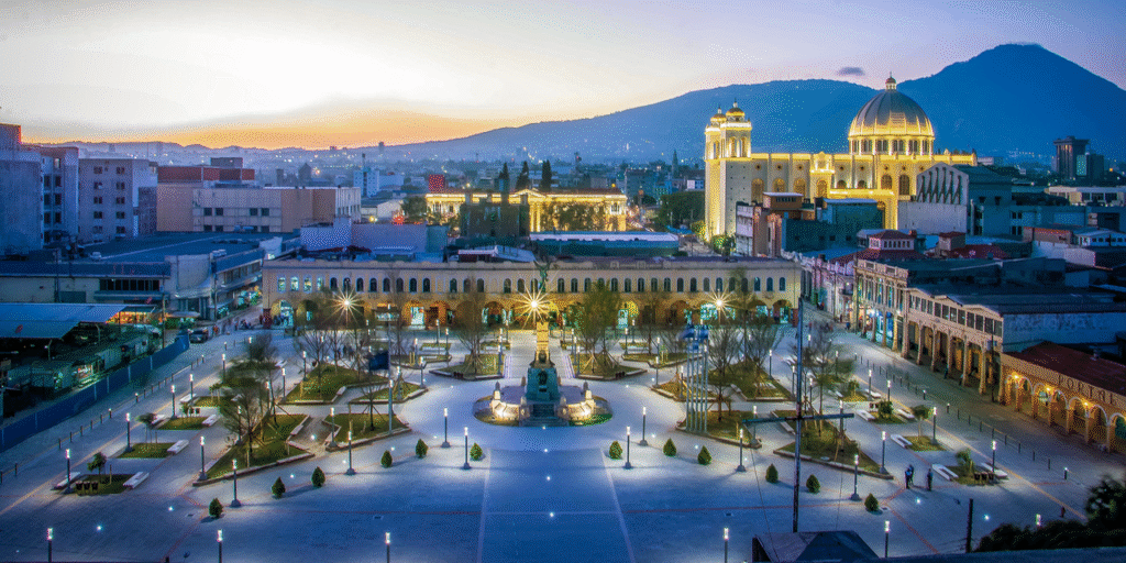 Bukele alcanza un 90.1 % de aprobación según encuesta de TResearch. 2 img 4040 4 1