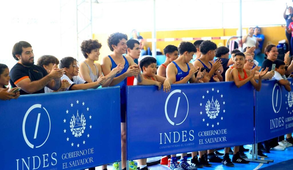 Torneo Estudiantil de Luchas 23072025 17 1024x595 1