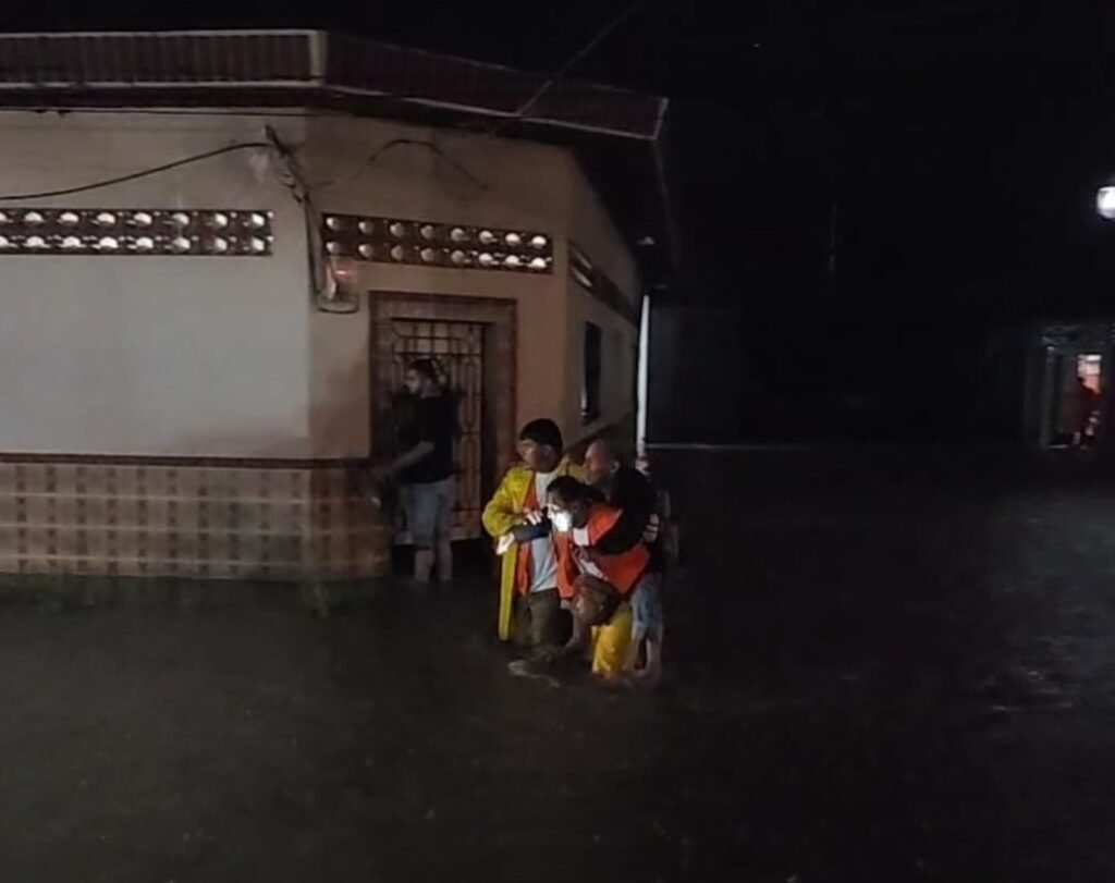 Un fallecido y 35 evacuados por inundaciones en Santa Rosa de Lima, La Unión Norte. 2 Gy1 cBnWEAAYCwa