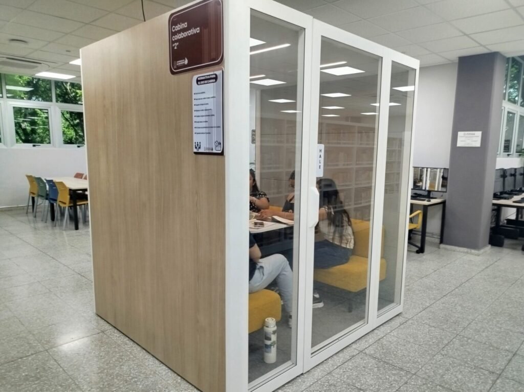 La FMO-UES de San Miguel inaugura moderna unidad bibliotecaria 1 img 8242 1