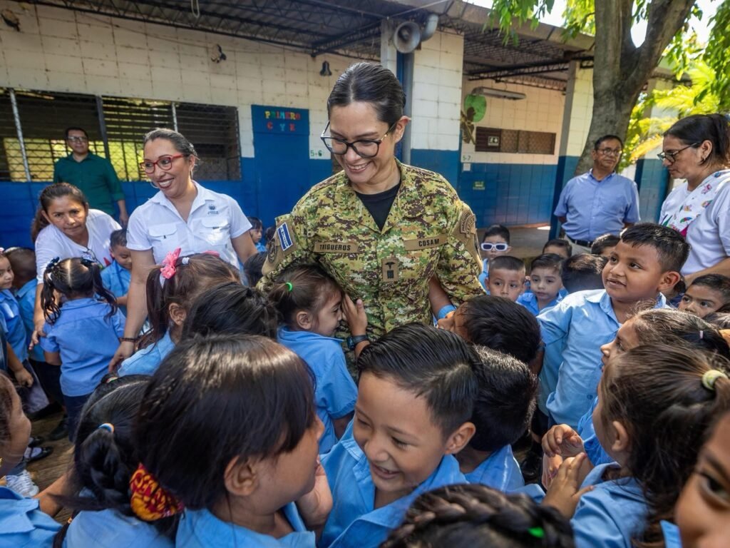 Colegios privados respaldan al 100 % las nuevas medidas disciplinarias 1 img 8289