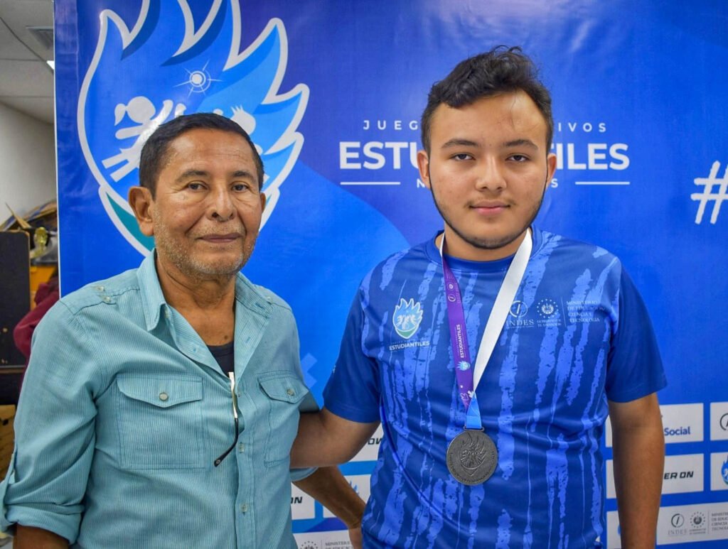 AJEDREZ EDTUDIANTILES 01092025 13 1024x773 1