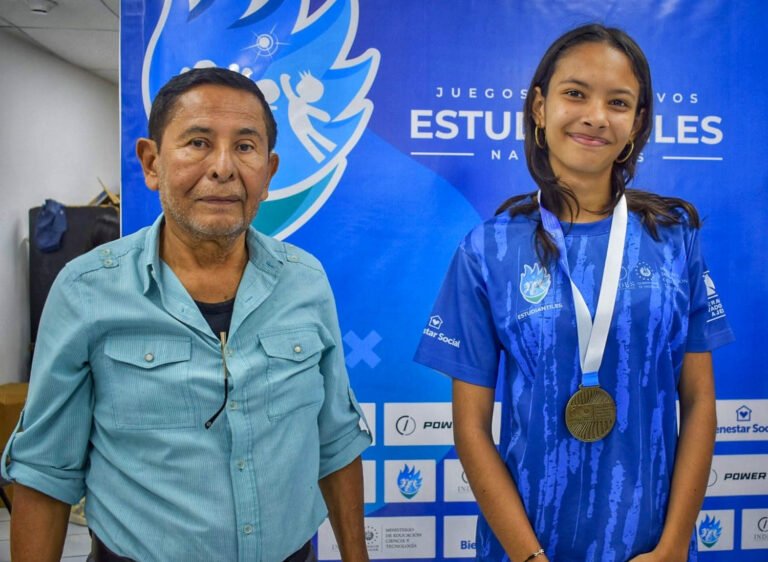 AJEDREZ EDTUDIANTILES 01092025 3 768x562 1