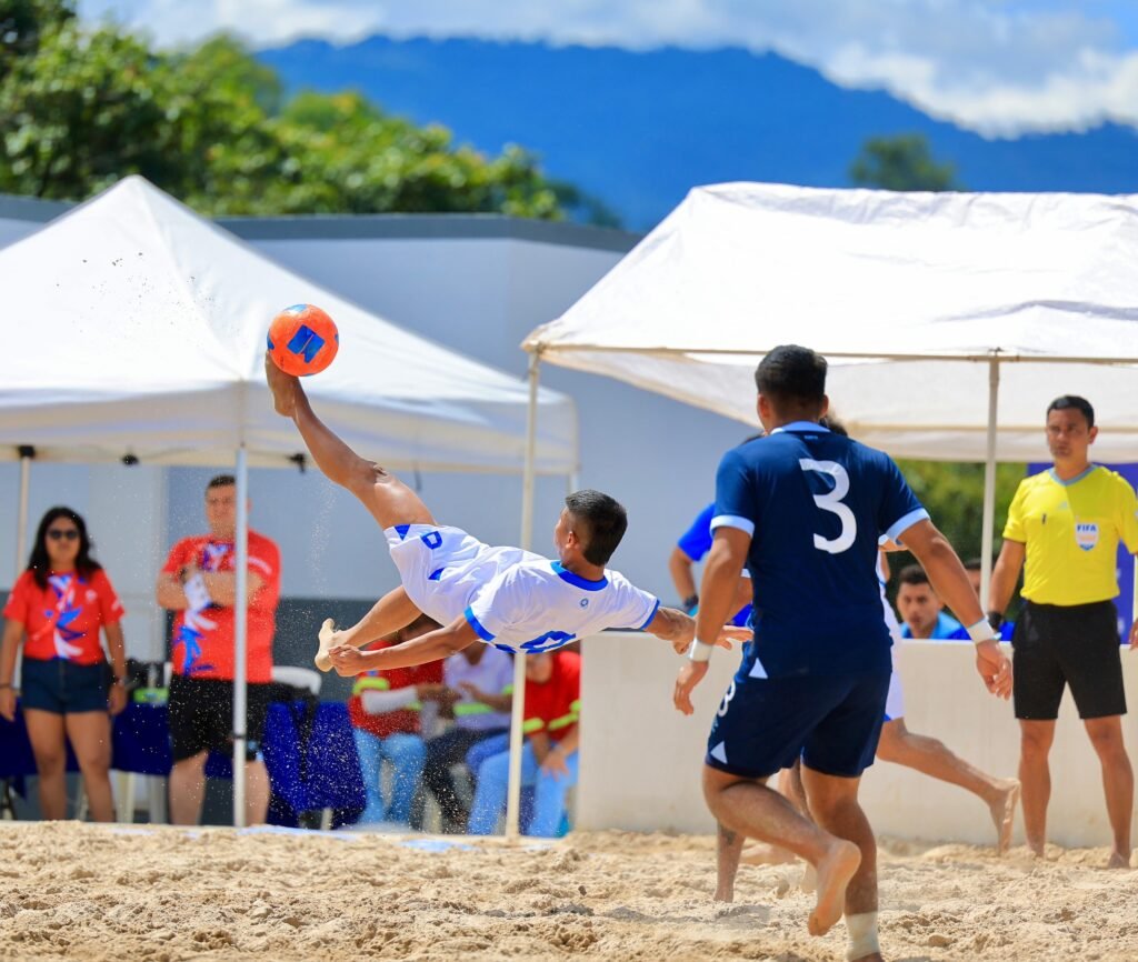Selección de Futbol Playa gana medalla de Oro en los XII Juegos Centroamericanos Guatemala 2025. 4 G3ufXJwXEAAJURM