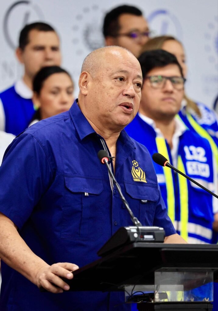 Yamil Bukele presenta su planilla para transformar la FESFUT. 4 G3y QzdXQAEyO4L