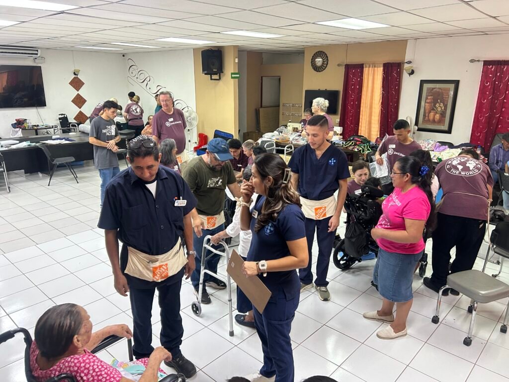 Más de 200 personas reciben sillas de ruedas y tecnología de asistencia en el oriente del país 6 IMG 8329