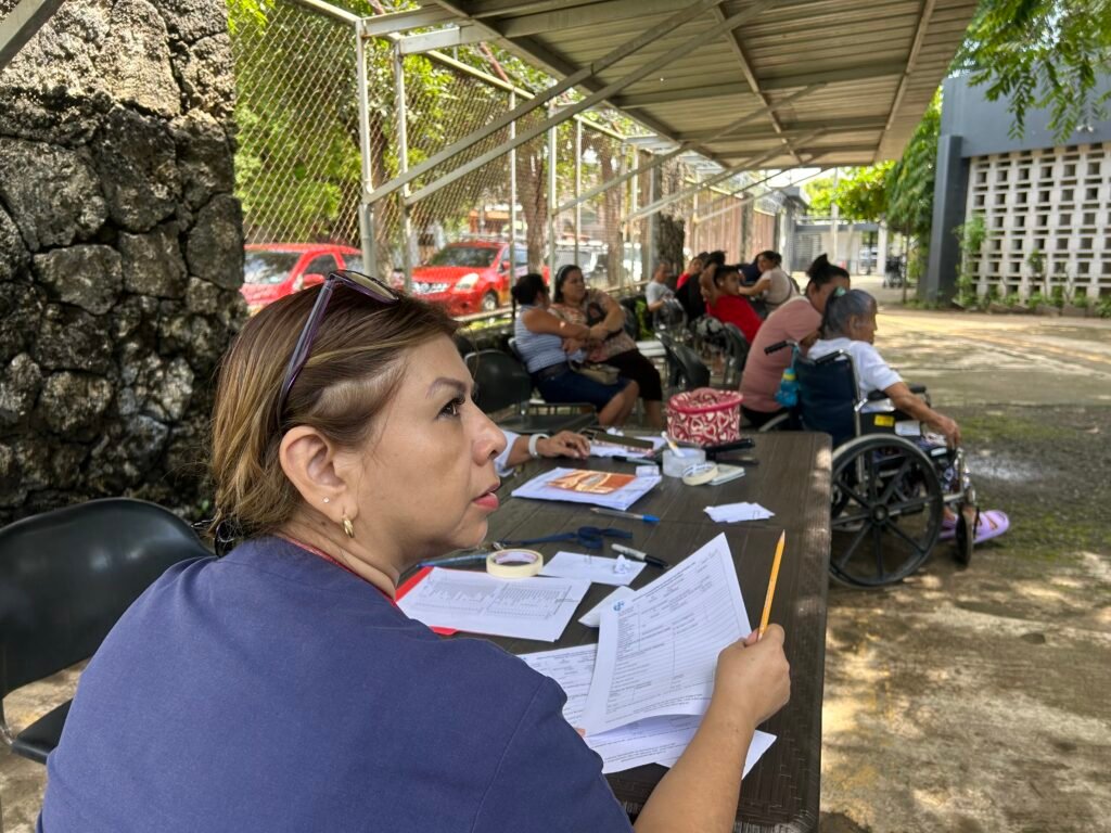 Más de 200 personas reciben sillas de ruedas y tecnología de asistencia en el oriente del país 4 IMG 8333