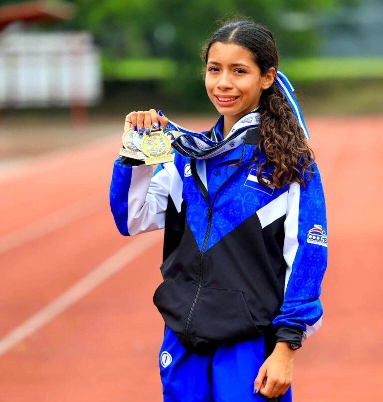 Paola Ibanez Atletismo Juegos CODICADER Costa Rica 07102025 23 768x806 1