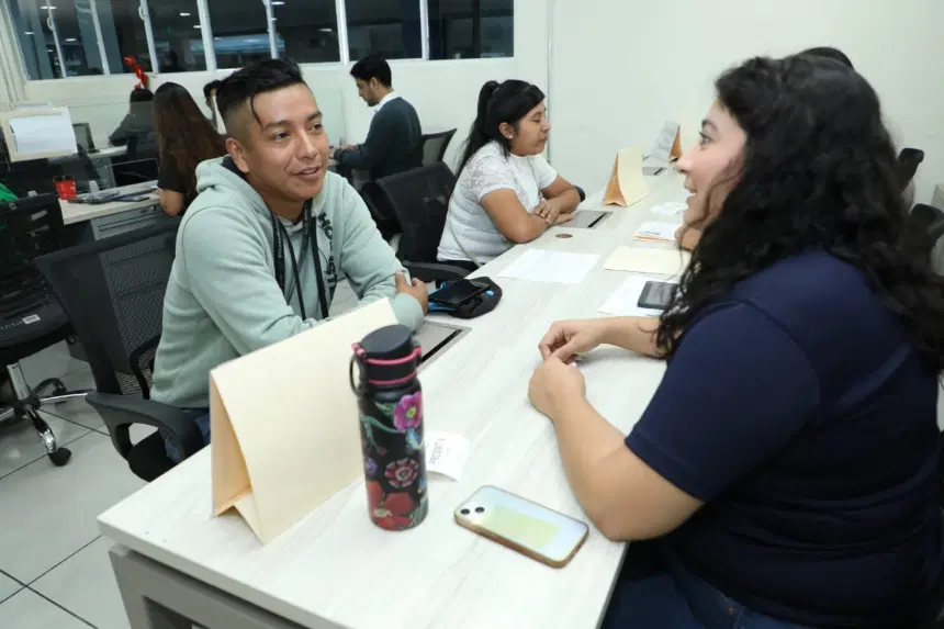 Cientos de salvadoreños acudieron al Lunes de Empleo 1 image 287