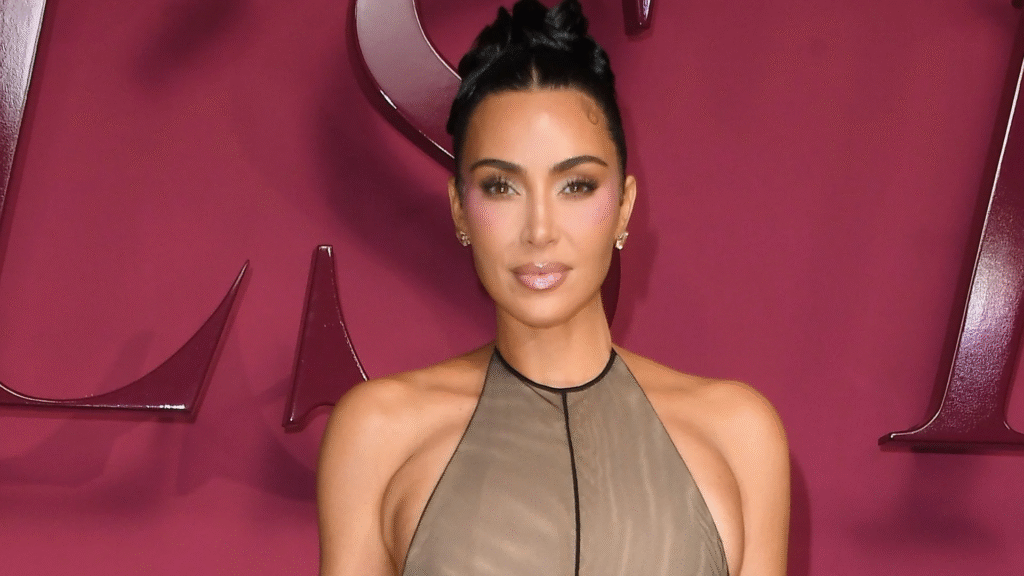 Kim Kardashian revela entre lágrimas su diagnóstico médico y culpa a Kanye West. 1 image 425
