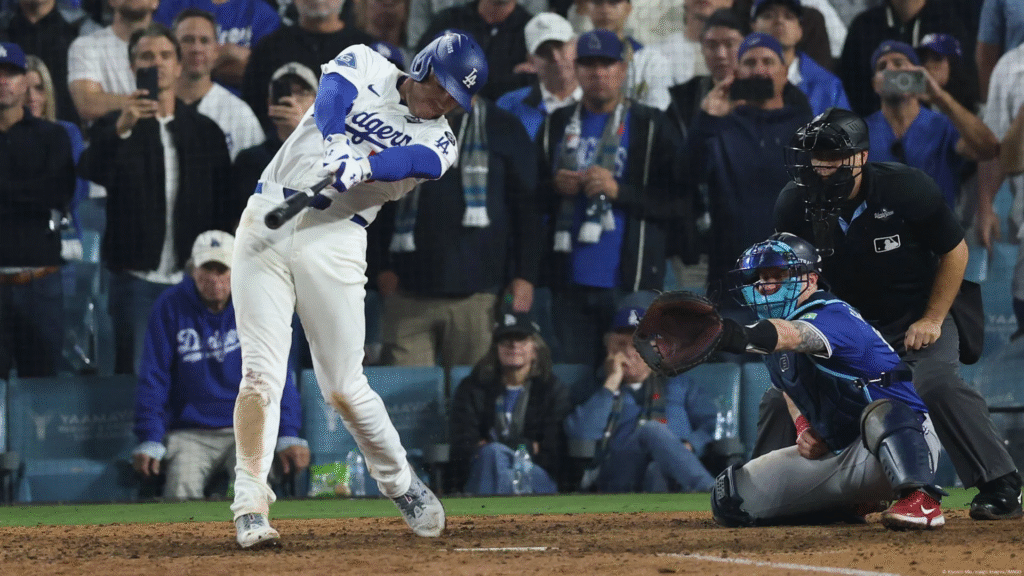 Dodgers vencen con jonrón en el juego más largo en la historia de la Serie Mundial. 1 image 458