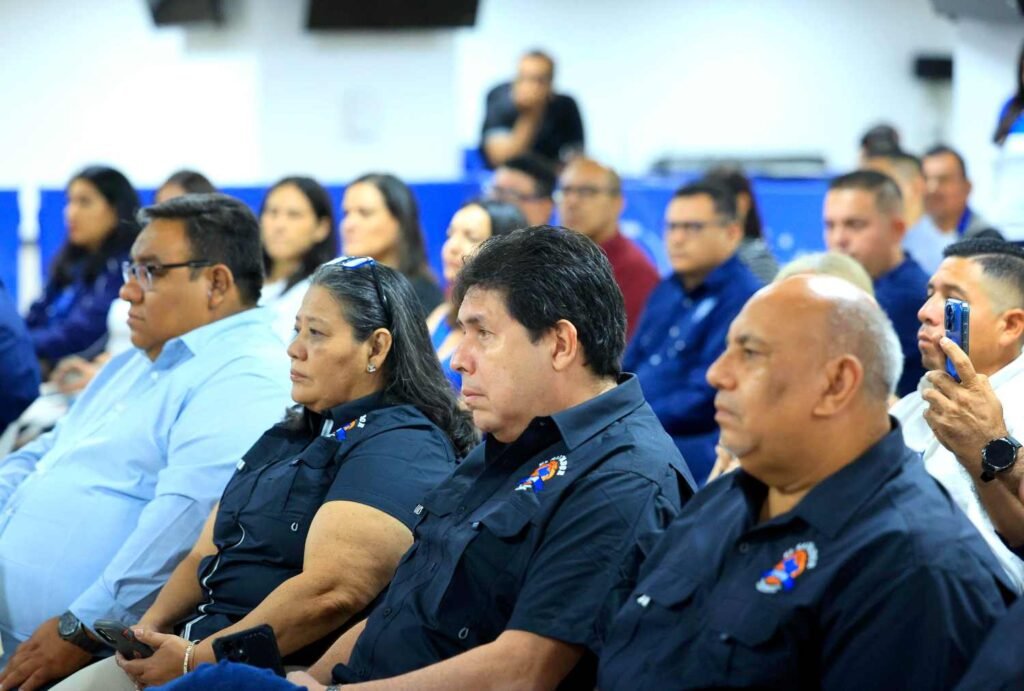El Salvador será sede del XIII Campeonato Panamericano de Maxibaloncesto 2026. 6 Conferencia Campeonato Panamericanos de Maxibaloncesto FIMBA 2026 20112025 11 1024x691 1