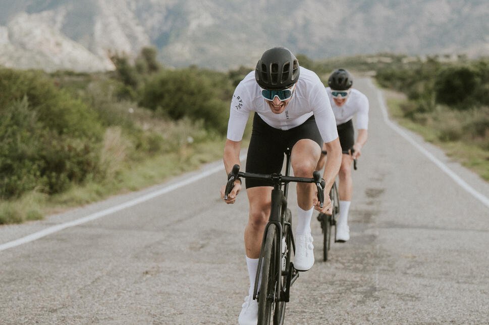 VAN RYSEL MAILLOT MC RACER 2 WHITE PE24 87741218828425873390087719098843677864878087875998751172 235 Expires on 31 01 2028