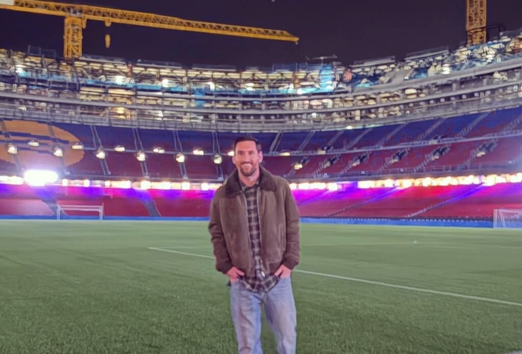 Messi pisó el nuevo Camp Nou y dejó un mensaje que eriza la piel. 1 sfsdfsdf