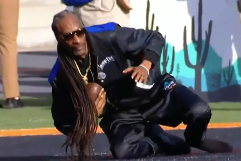 Snoop Dogg se roba el show con una atrapada histórica en el Arizona Bowl. 3 image 259