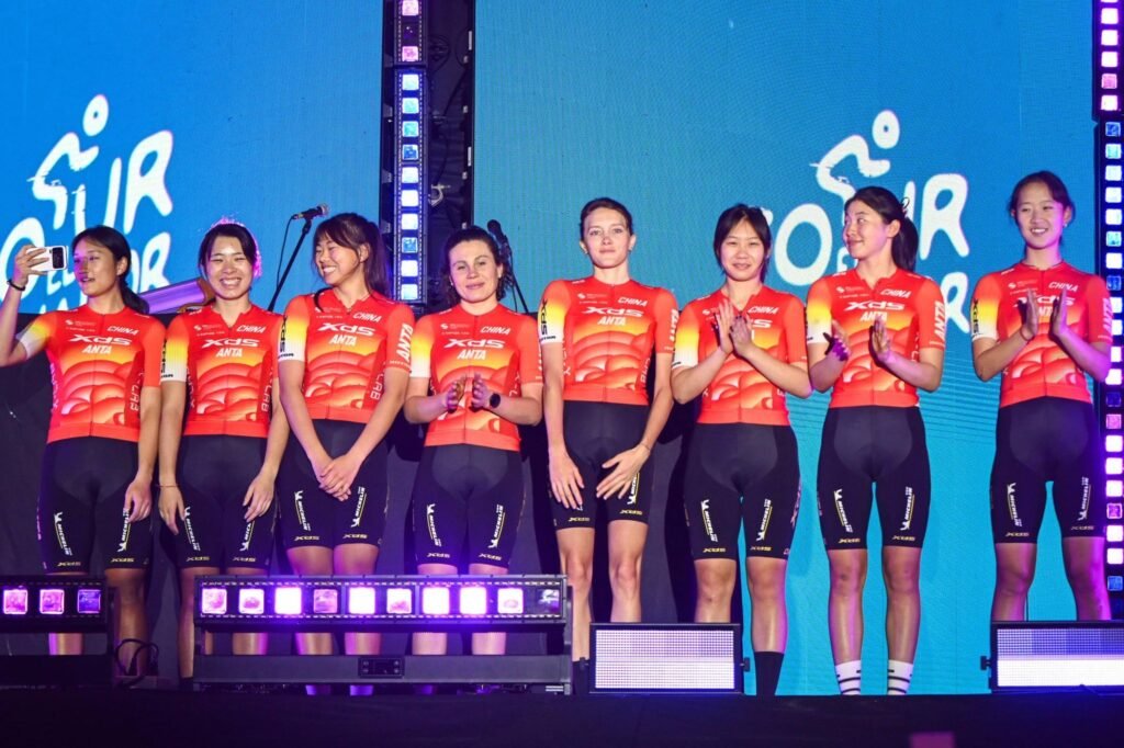 ¡Éxito Total! Multitudinaria inauguración del Tour El Salvador 2026 en el Centro Histórico. 3 615720585 1349564967207769 171592037370906703 n