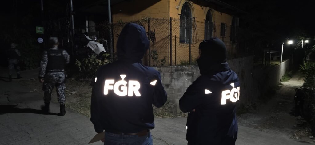 Golpe a la estructura "La Raza": Operativo masivo deja múltiples capturas en la zona central. 3 619224319 1212198174424382 6296875495480397705 n
