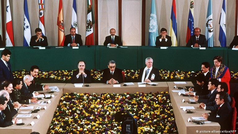 A 34 años de los Acuerdos de Paz: Del simbolismo histórico al rechazo social en El Salvador. 1 image 243