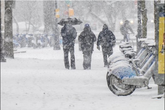 Tormenta invernal histórica deja al menos siete fallecidos en Estados Unidos. 1 image 384