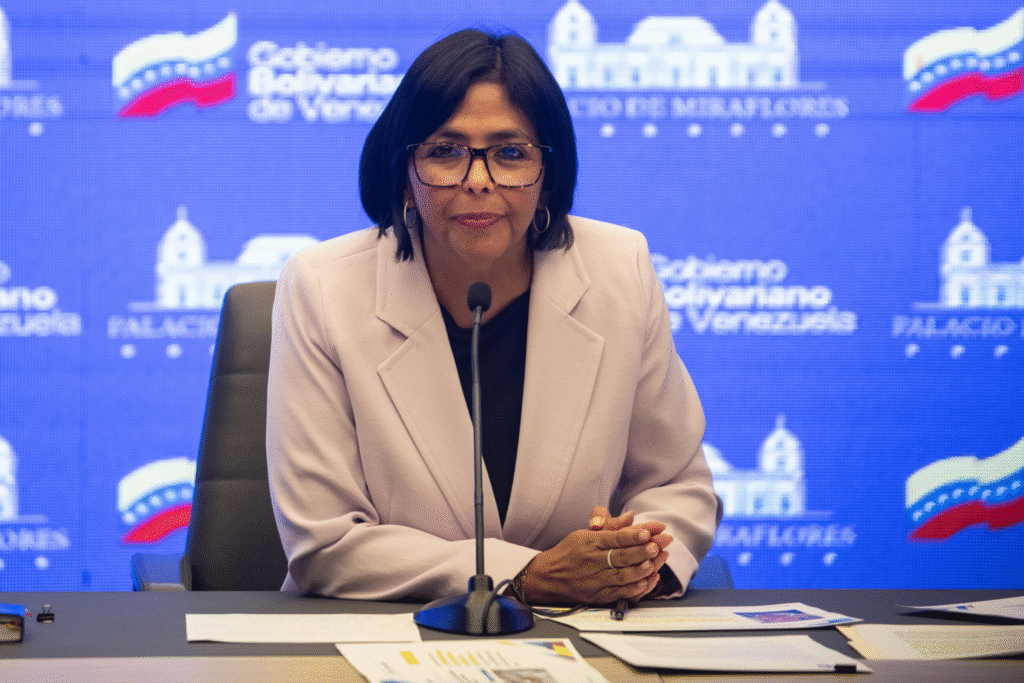 Delcy Rodríguez asume la presidencia de Venezuela y tiende la mano a Donald Trump. 3 image 42