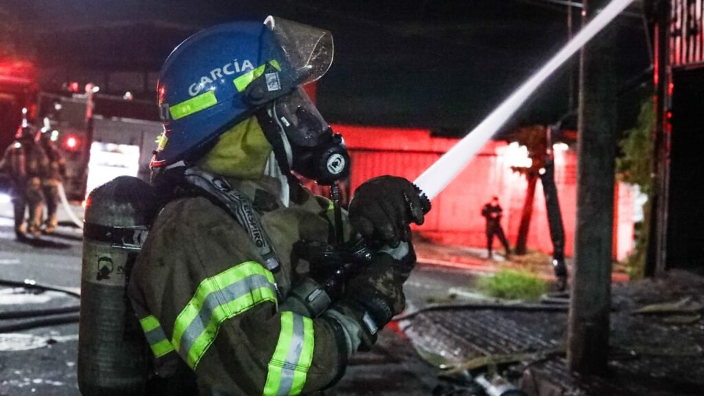 Incendios en El Salvador aumentan un 52 % en enero según emergencias atendidas por Protección Civil. 7 sdfsds