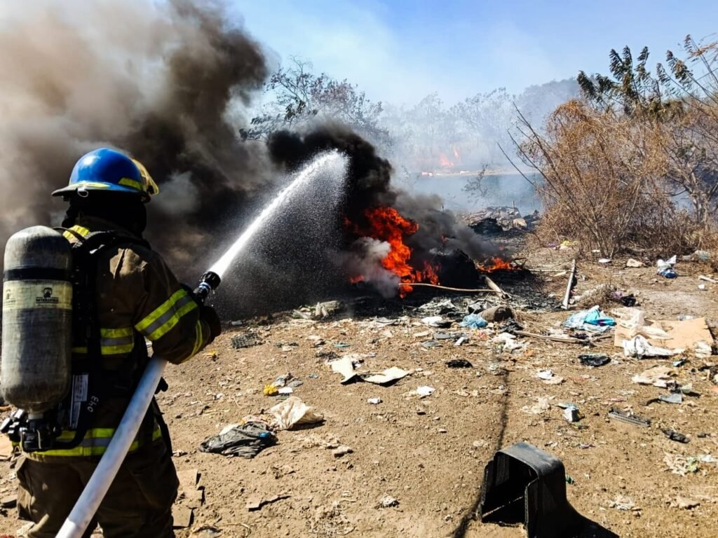 Incendios en El Salvador aumentan un 52 % en enero según emergencias atendidas por Protección Civil. 6 sfsfsd