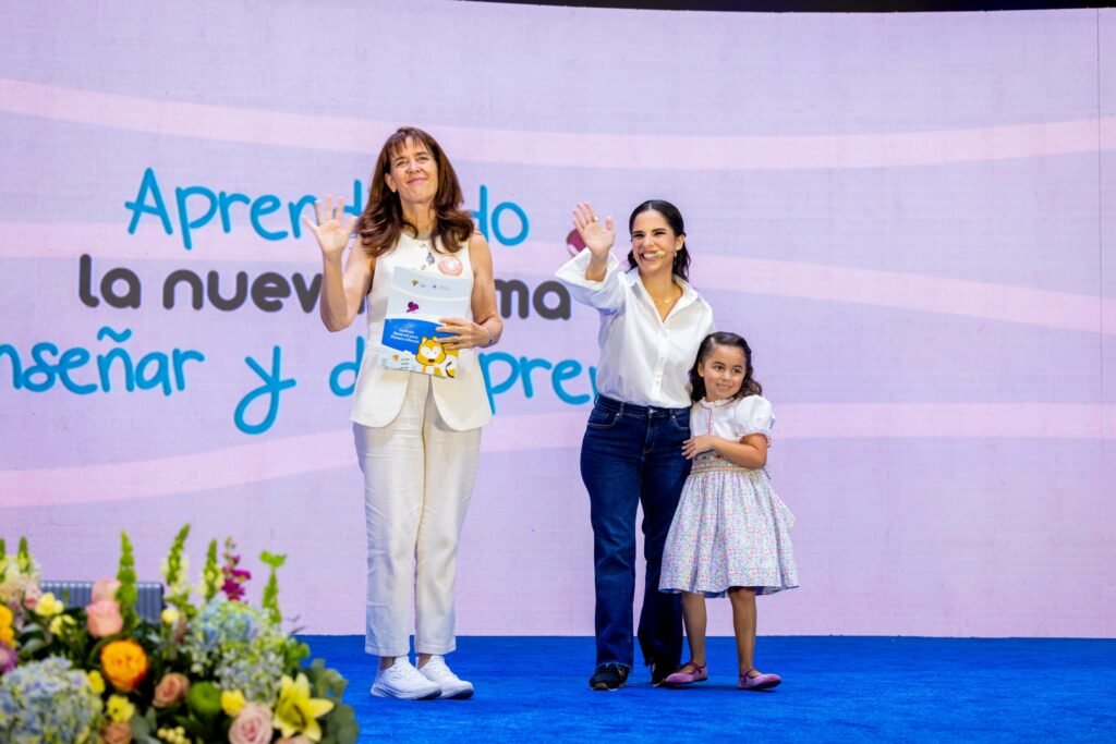 El Salvador transforma la educación inicial con el nuevo Currículo Nacional de Primera Infancia 2 624540448 1447558216732514 7653786252155122936 n