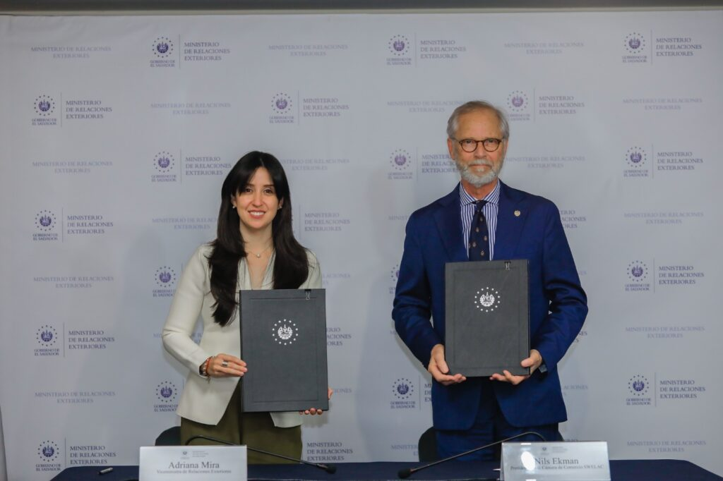 El Salvador suscribe acuerdo con la Cámara de Comercio Sueco-Latinoamericana para ampliar acceso a mercados internacionales 1 image 117