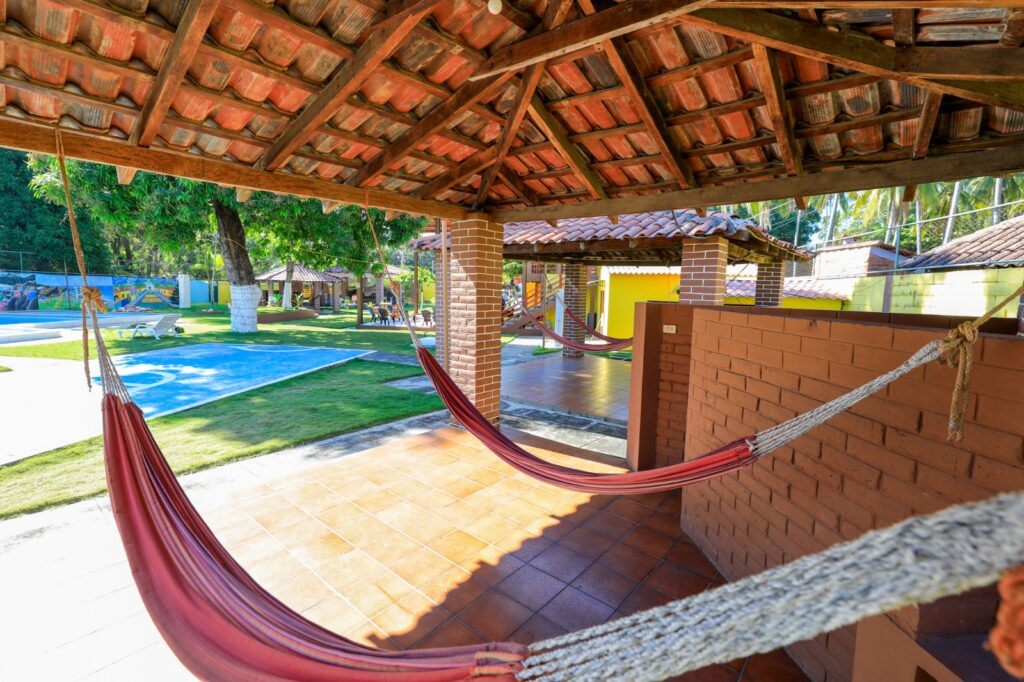 Los ranchos Coconut Breeze y Brisas del Mar impulsan el turismo y la economía local 4 image 17