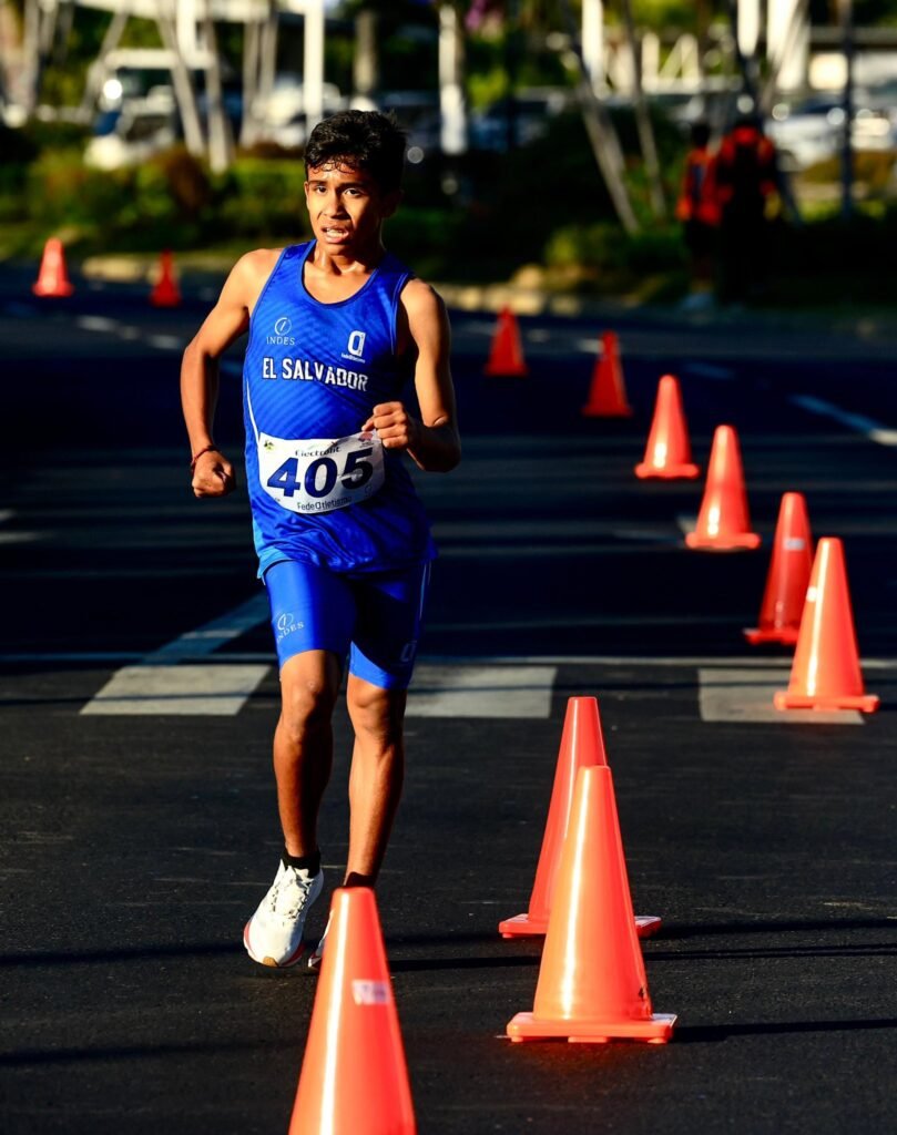 El Salvador Brilla en el Campeonato Centroamericano de Marcha 2026 3 644515843 1246821194306196 1829542998240549516 n