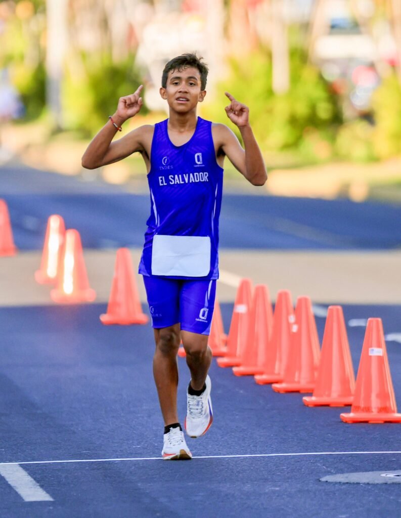El Salvador Brilla en el Campeonato Centroamericano de Marcha 2026 2 644607366 1246821160972866 2570999360245120293 n