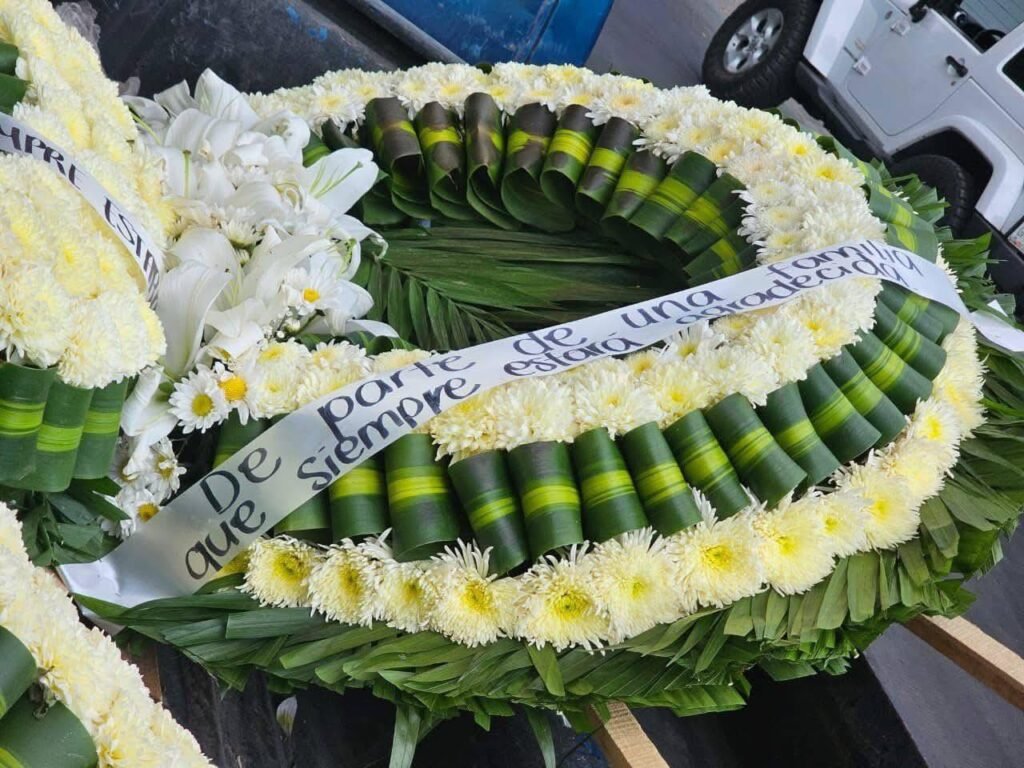 Operativo militar y coronas anónimas: El último adiós a "El Mencho" en Guadalajara 8 644941575 1462541278673588 9190283868928238910 n