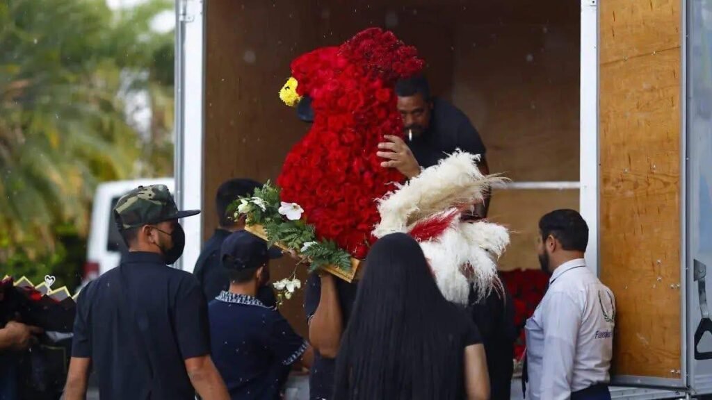 Operativo militar y coronas anónimas: El último adiós a "El Mencho" en Guadalajara 5 645056909 1462541265340256 1968388105987101040 n