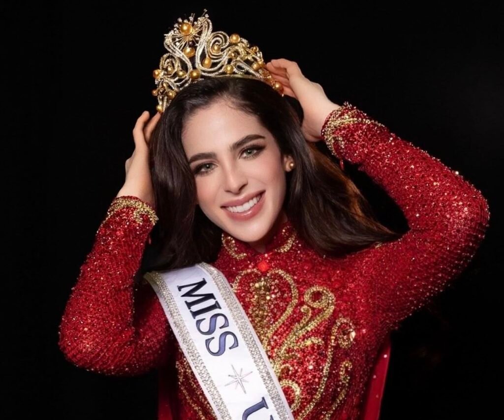 Santa Tecla se convierte en el epicentro del liderazgo femenino con la visita de Miss Universo 2025 1 651370783 1499719538822022 5538650960985091910 n 2