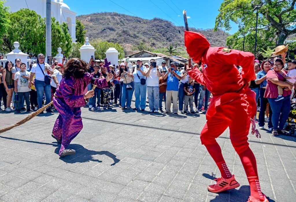 Texistepeque celebra a los Talcigüines: Una tradición única de Semana Santa 4 WhatsApp Image 2026 03 30 at 2.16.05 PM