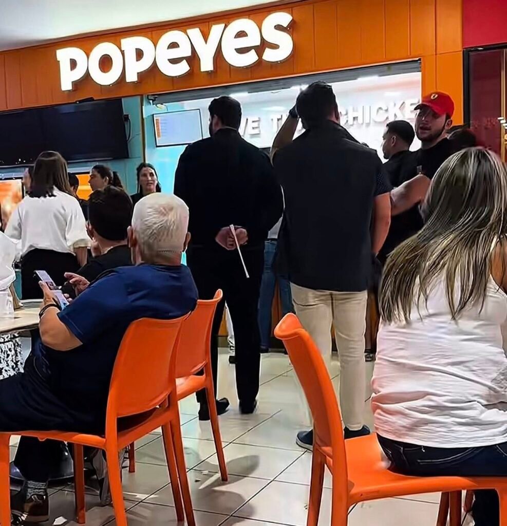 Popeyes apuesta por El Salvador: Expansión y nuevas sucursales en camino 3 670525179 937418922417020 6195248955856913723 n