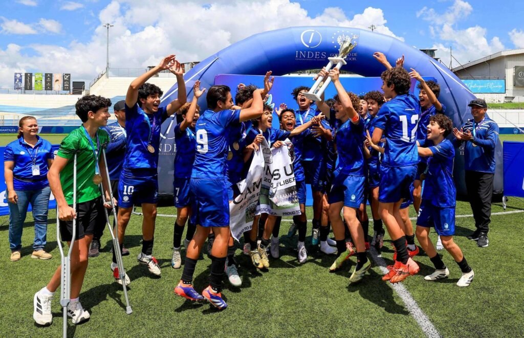 Preparativos finales para la gran fiesta de los Juegos Deportivos Estudiantiles 2026 1 671750057 1280929747562007 96705468931512641 n