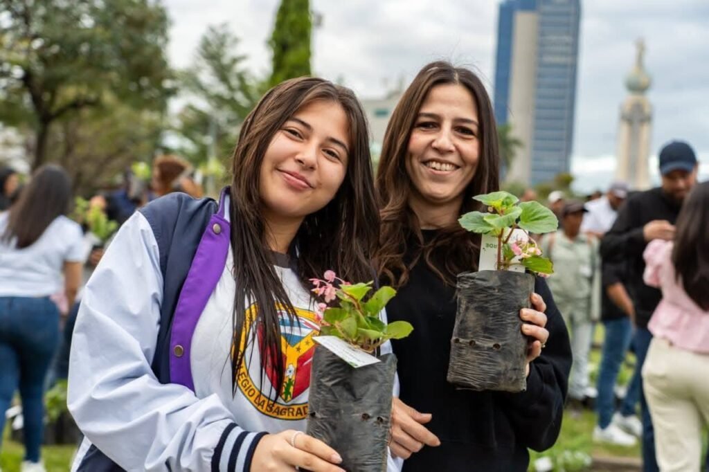 679044406 947173414829919 2738166474007037306 n