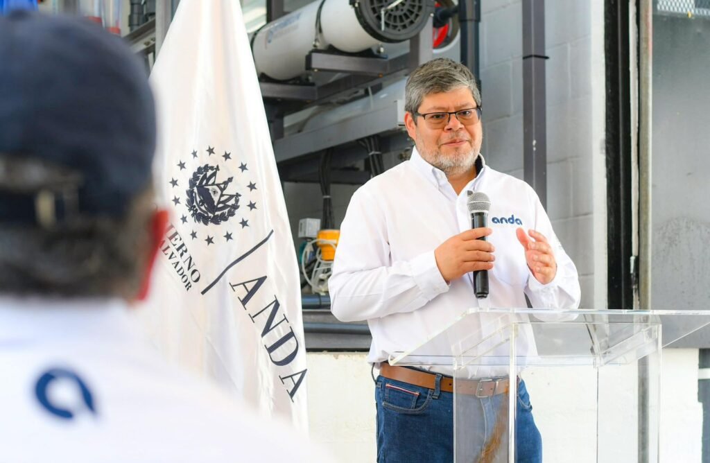 Nueva planta desalinizadora en El Majahual asegura agua potable para la comunidad 2 WhatsApp Image 2026 04 08 at 3.48.43 PM 1