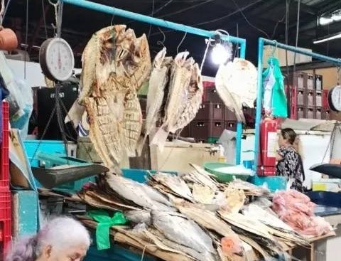 Pescado seco inunda Marketplace a precios de liquidación, por bajas ventas en mercados 3 asdfsf